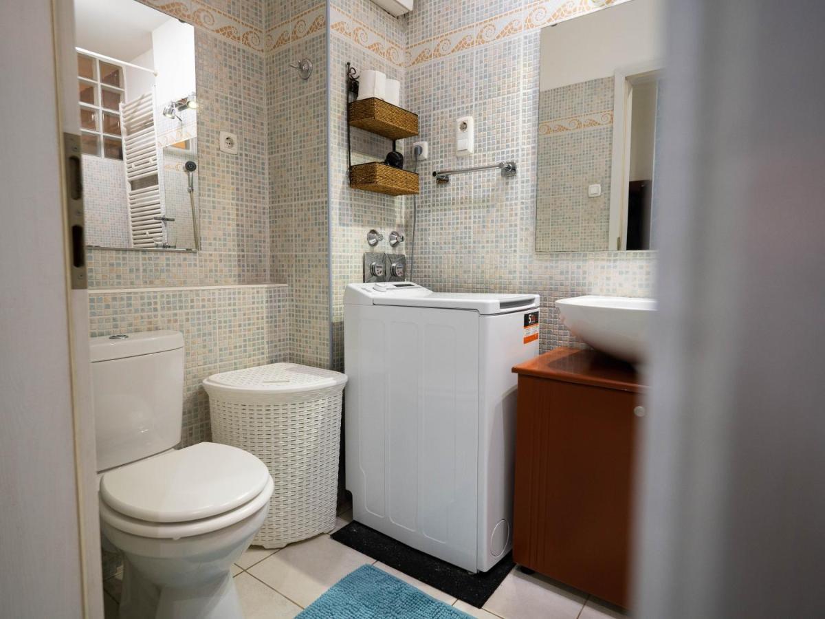 Super Cute With Terrace Next To Gozsdu Passage Appartement